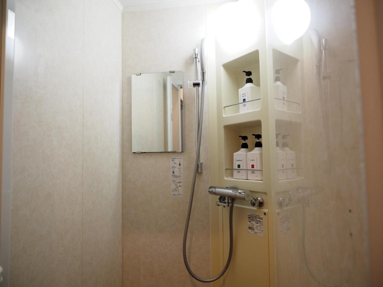 Shin-Osaka Youth Hostel Luaran gambar